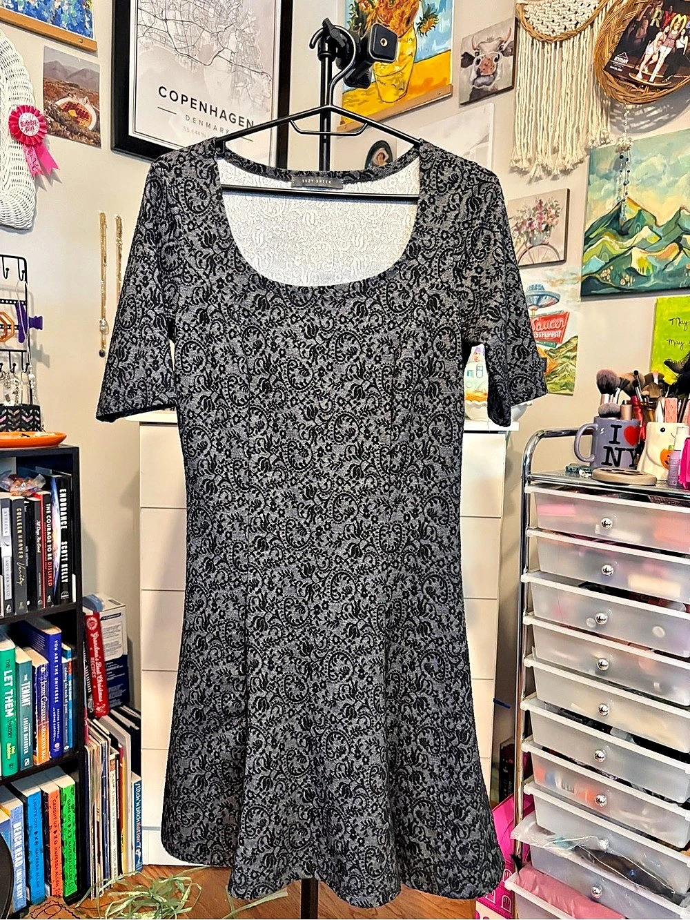 Suzy Shier Paisley Mini Dress in Black & Gray Like New